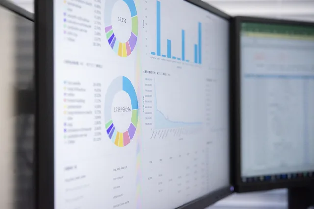 data, chart, graph, monitor, marketing, infographics, analyze, blue marketing, blue data, data, data, data, data, data, chart, graph, graph, marketing. Six reconciliation tests and a break marker for a newsletter dashboard